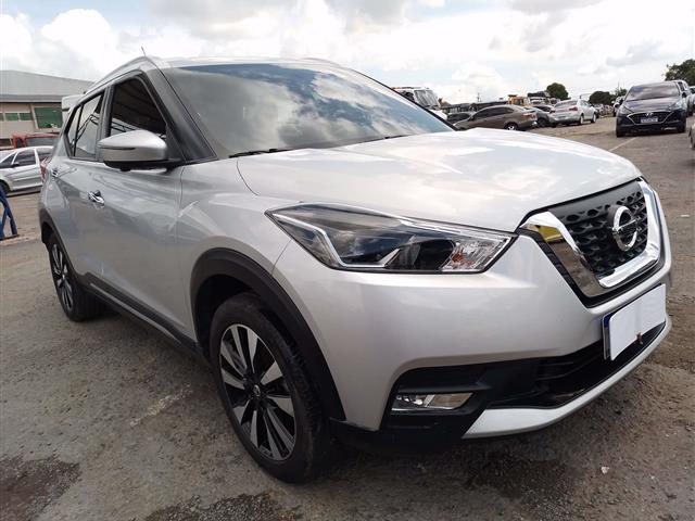 NISSAN KICKS SL CVT